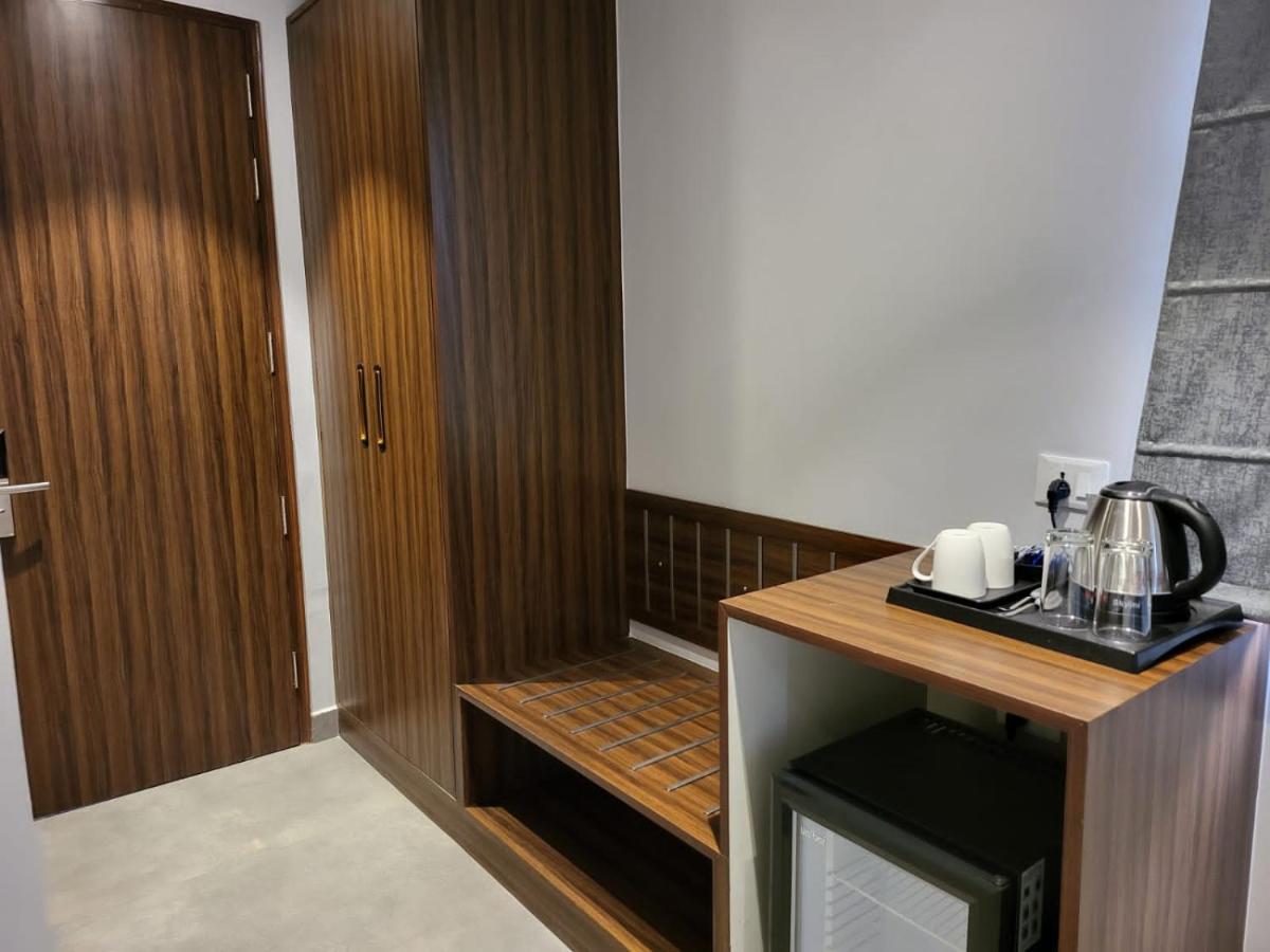 Belvedere Suites Greater Noida Exterior photo