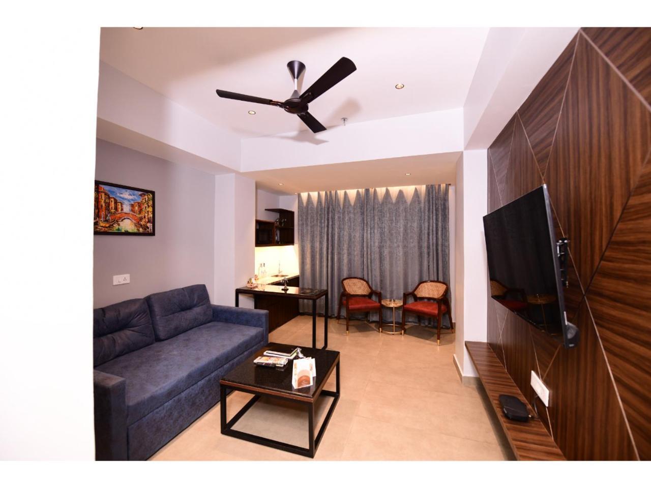 Belvedere Suites Greater Noida Exterior photo