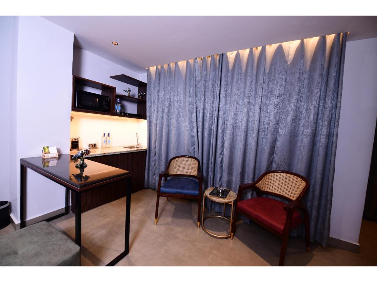 Belvedere Suites Greater Noida Exterior photo